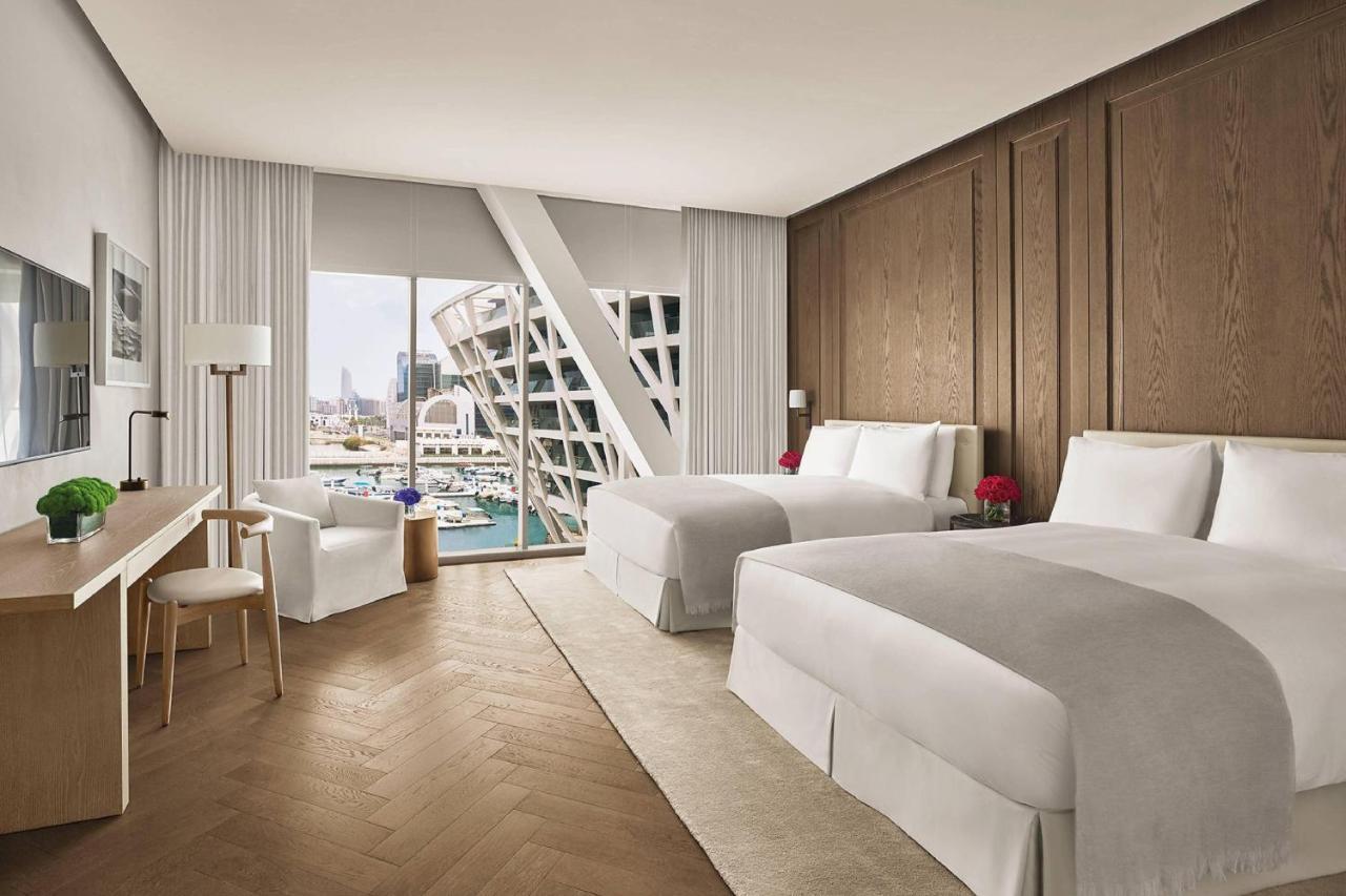 The Abu Dhabi Edition Esterno foto A guest room