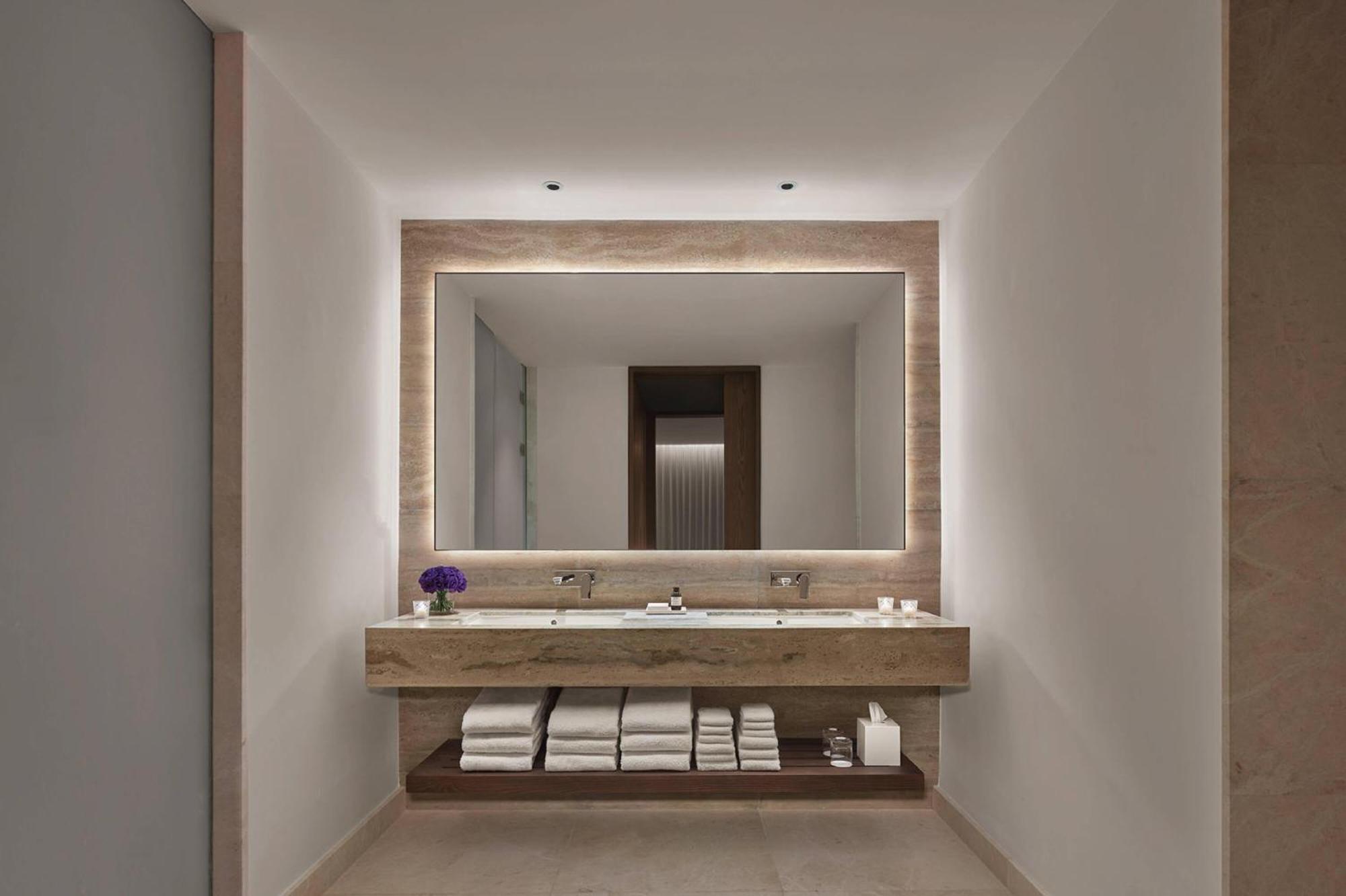 The Abu Dhabi Edition Esterno foto Bathroom