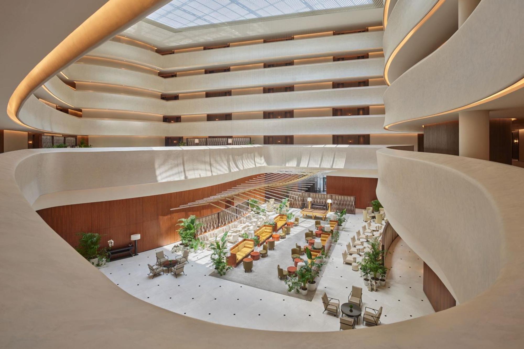 The Abu Dhabi Edition Esterno foto The hotel's lobby