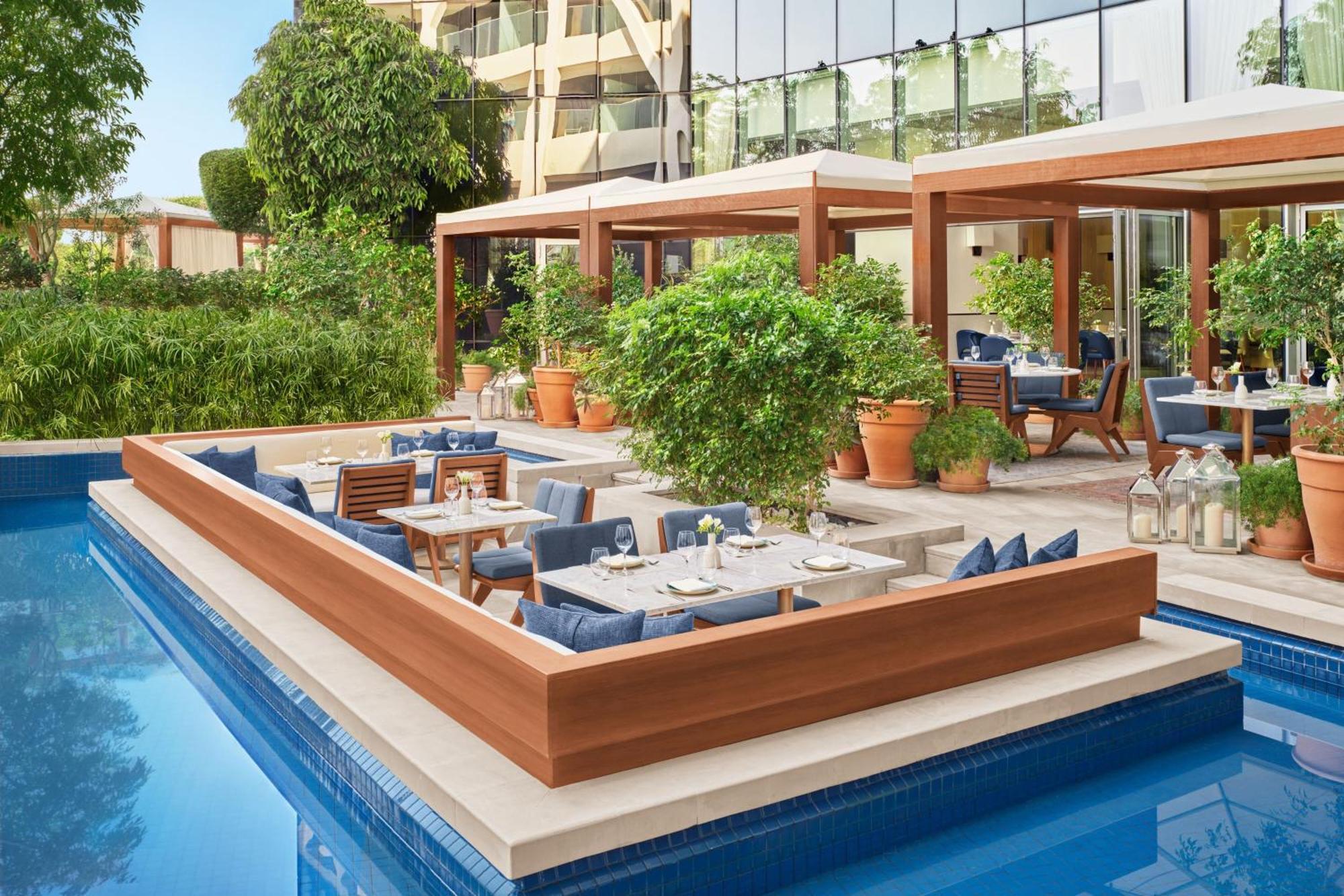 The Abu Dhabi Edition Esterno foto The Pool at the Westin Athens